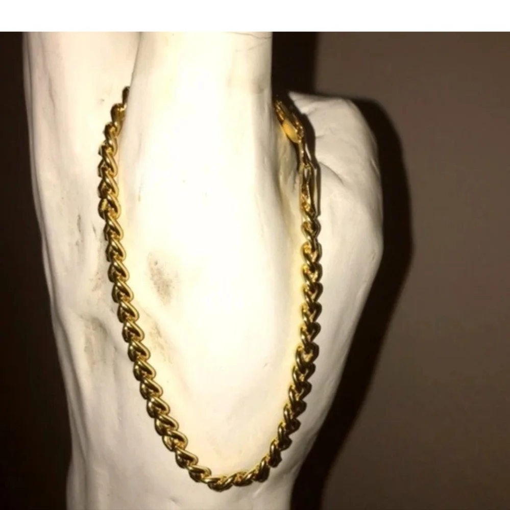 Gold Chain Bracelet, Heavy 18kt Goldtone, Unisex 8 in Looks True